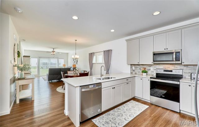 305 Copperfield Court, St Charles, MO 63301
