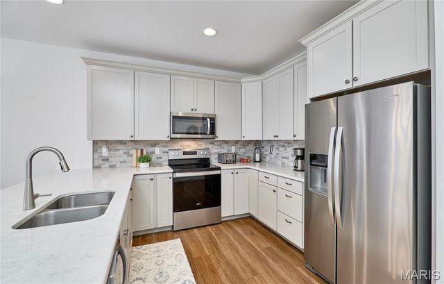 305 Copperfield Court, St Charles, MO 63301