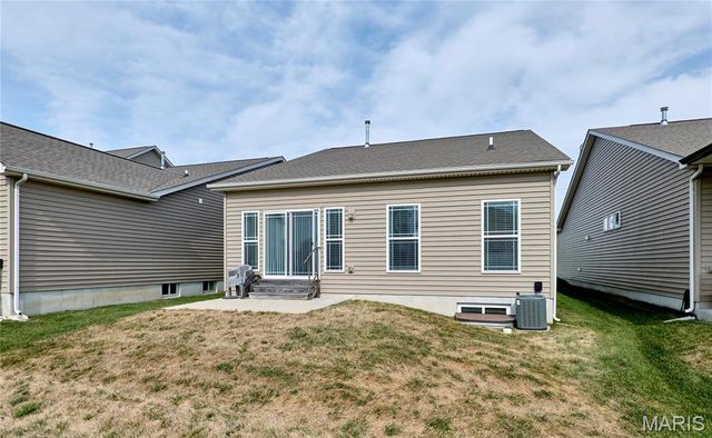 305 Copperfield Court, St Charles, MO 63301