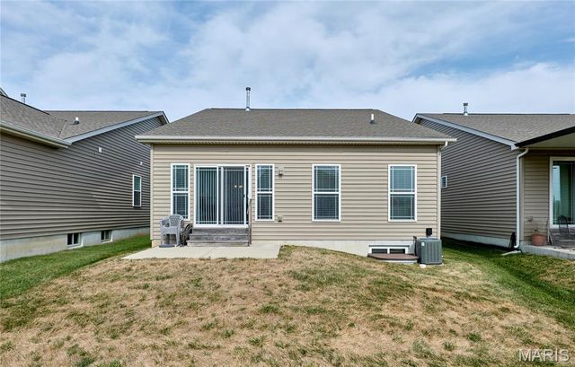 305 Copperfield Court, St Charles, MO 63301