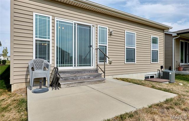 305 Copperfield Court, St Charles, MO 63301