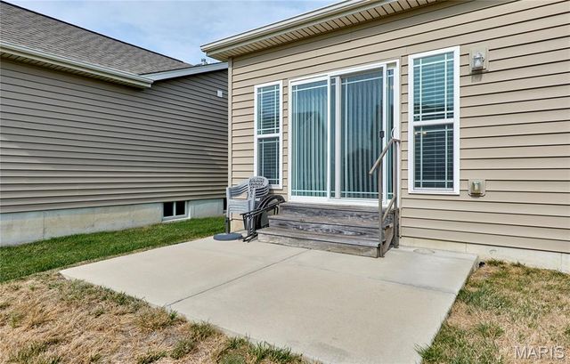 305 Copperfield Court, St Charles, MO 63301
