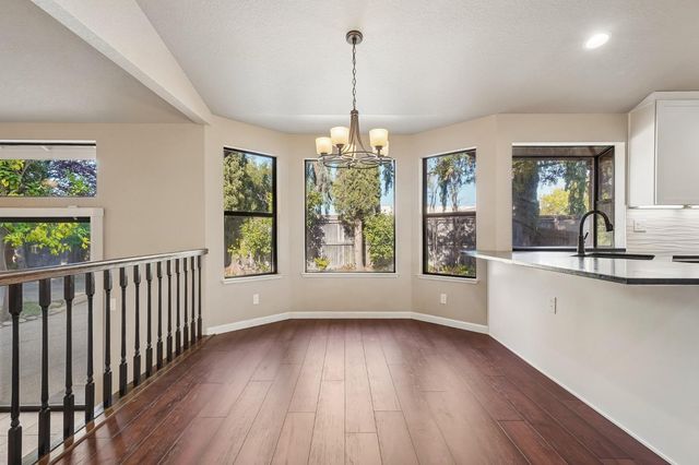 129 Chesterfield Way, Folsom, CA 95630