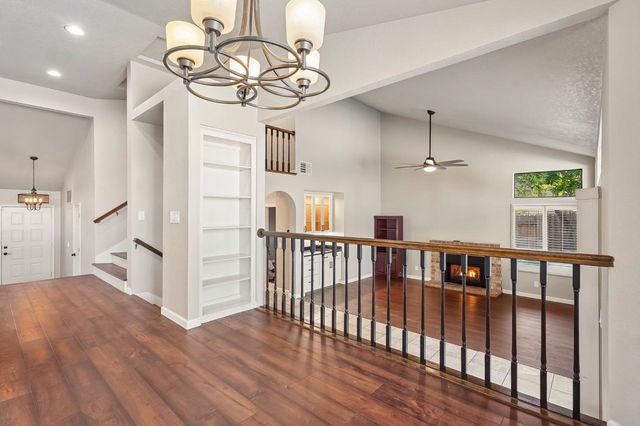 129 Chesterfield Way, Folsom, CA 95630