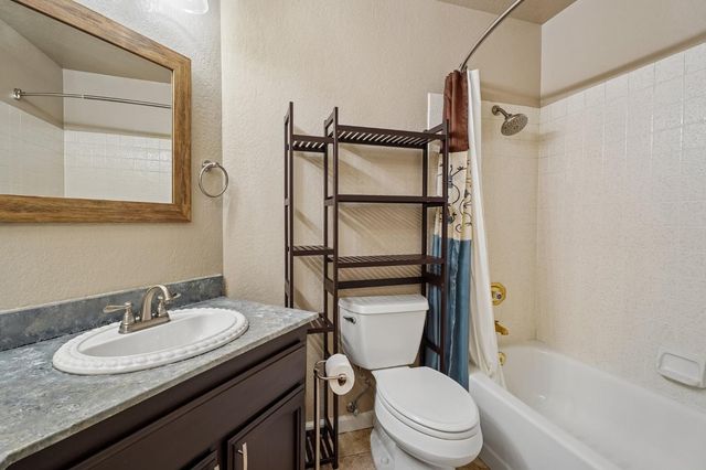 129 Chesterfield Way, Folsom, CA 95630