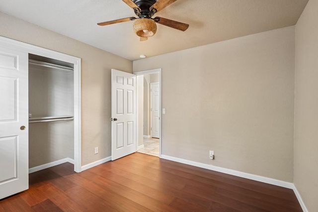 129 Chesterfield Way, Folsom, CA 95630