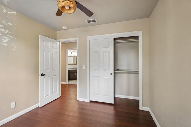 129 Chesterfield Way, Folsom, CA 95630