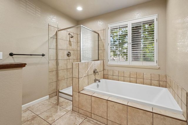 129 Chesterfield Way, Folsom, CA 95630