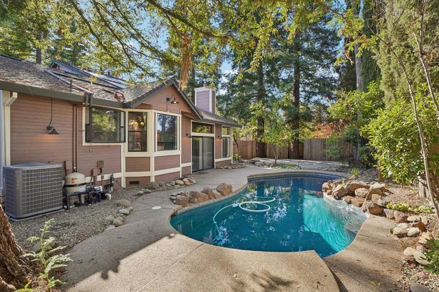 129 Chesterfield Way, Folsom, CA 95630