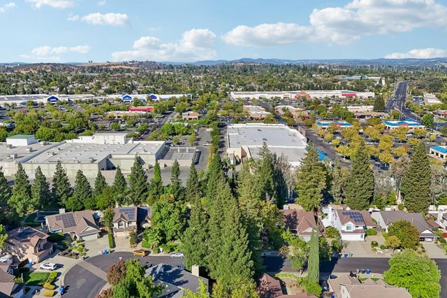 129 Chesterfield Way, Folsom, CA 95630