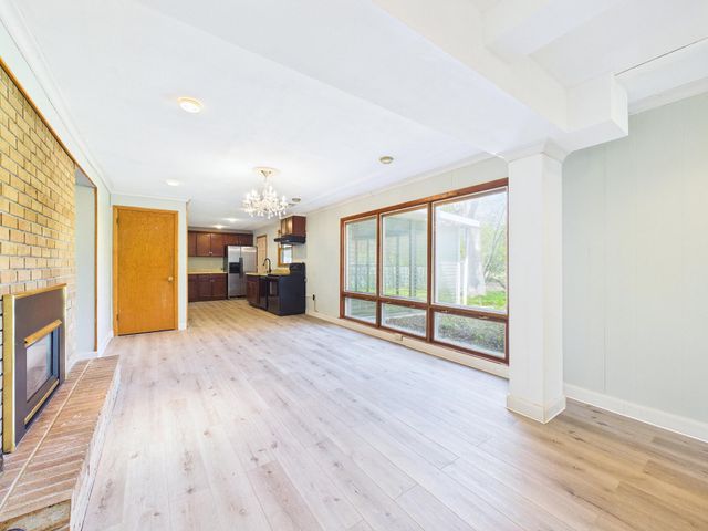 5212 W 70th Street, Edina, MN 55439