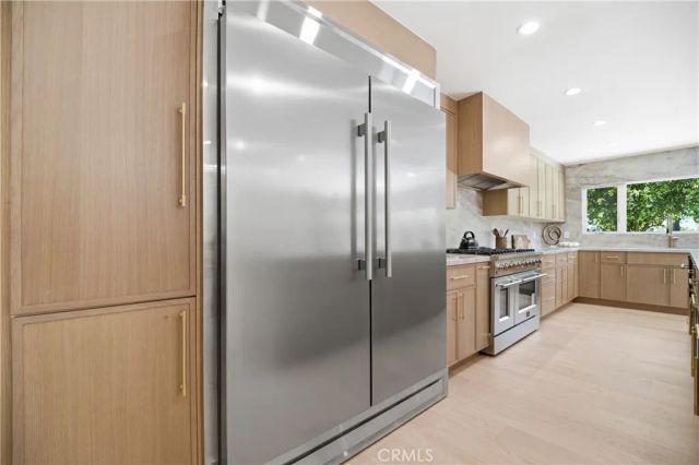 5932 Pat Avenue, Woodland Hills, CA 91367