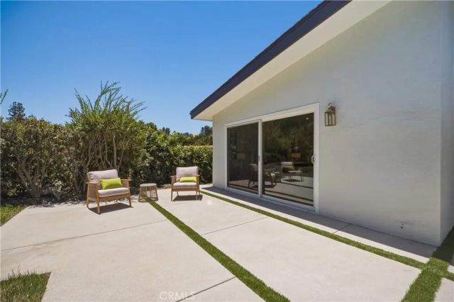 5932 Pat Avenue, Woodland Hills, CA 91367