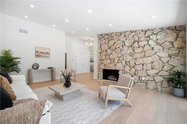 5932 Pat Avenue, Woodland Hills, CA 91367