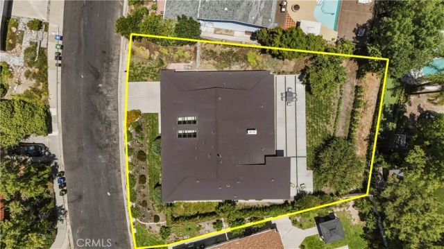 5932 Pat Avenue, Woodland Hills, CA 91367
