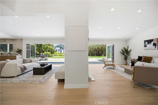 5932 Pat Avenue, Woodland Hills, CA 91367