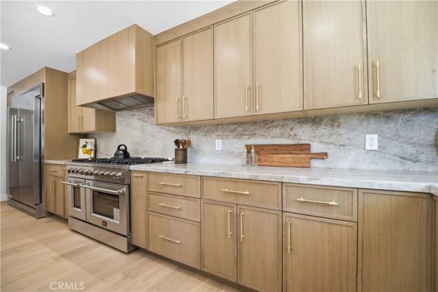5932 Pat Avenue, Woodland Hills, CA 91367