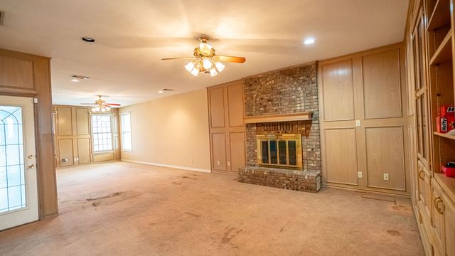2401 Pebble Drive, Granbury, TX 76048