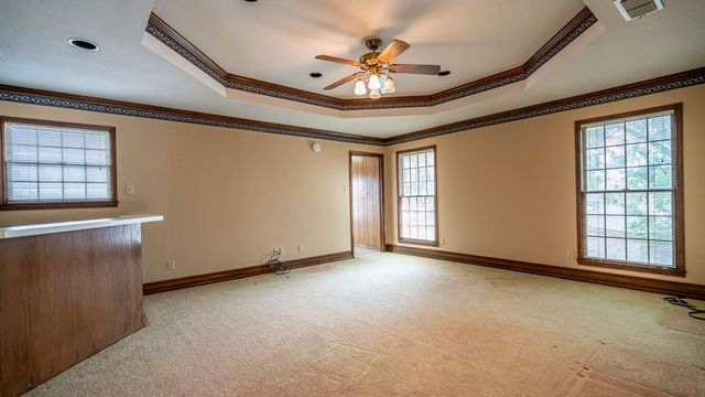 2401 Pebble Drive, Granbury, TX 76048