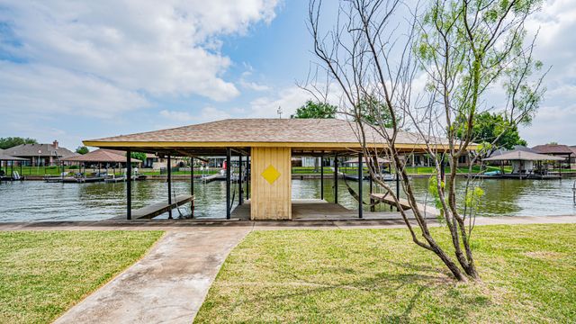 2401 Pebble Drive, Granbury, TX 76048