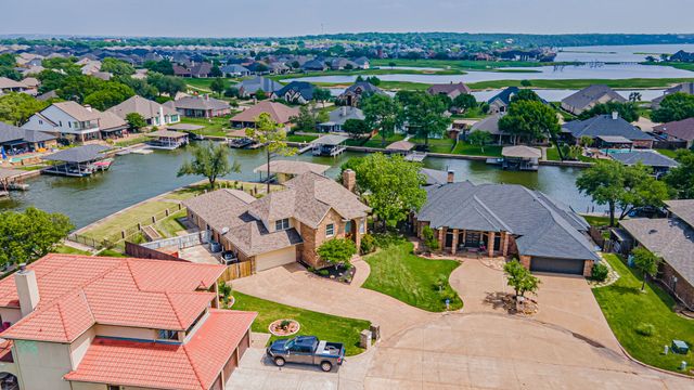 2401 Pebble Drive, Granbury, TX 76048