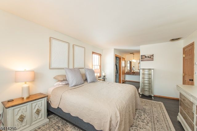 19 Mcneile Dr, Parsippany-troy Hills Twp., NJ 07054