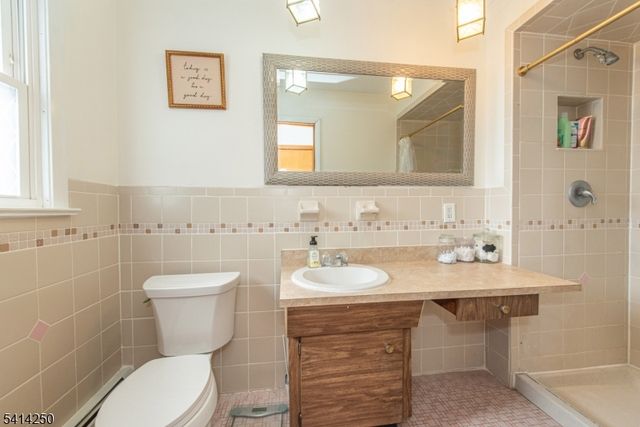 19 Mcneile Dr, Parsippany-troy Hills Twp., NJ 07054