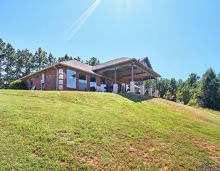 307 Roesch Rd, Hallsville, TX 75650