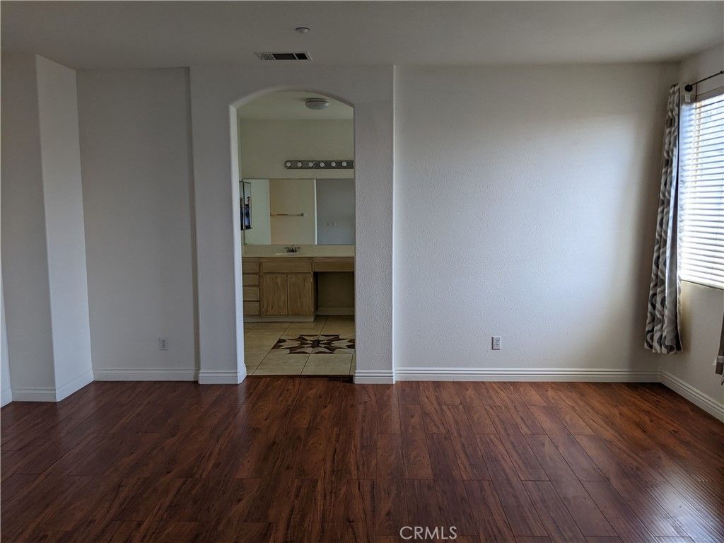 Image 10 of property listing at 15559 Sharon Court, Fontana, CA 92336