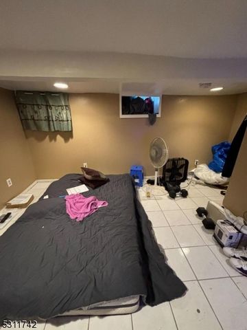 498 Summer St, Paterson City, NJ 07501