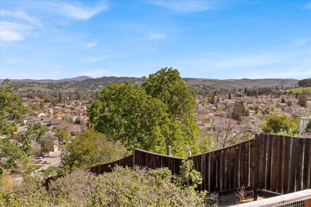 1136 Eagle Cliff Court, San Jose, CA 95120