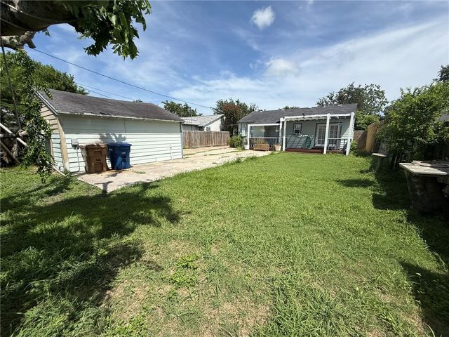 330 Breezeway Ave, Corpus Christi, TX 78404
