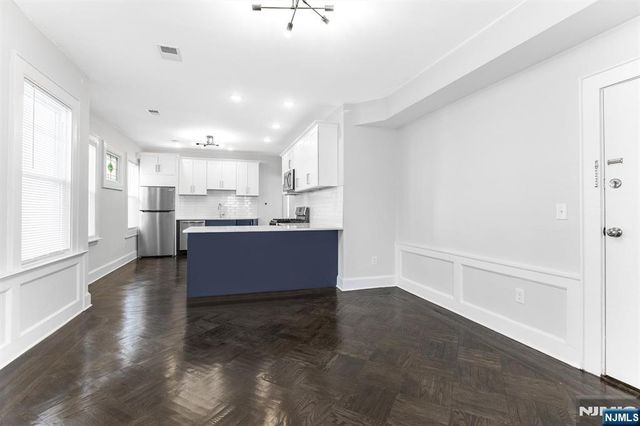 25 Waldo Avenue, Bloomfield, NJ 07003