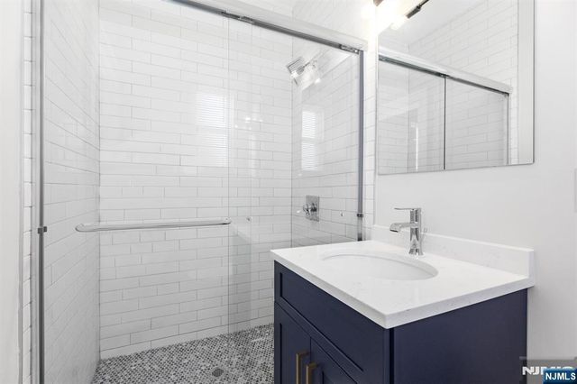 25 Waldo Avenue, Bloomfield, NJ 07003