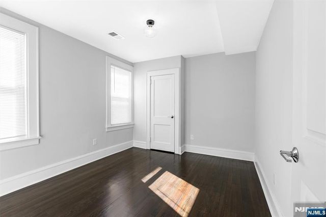 25 Waldo Avenue, Bloomfield, NJ 07003