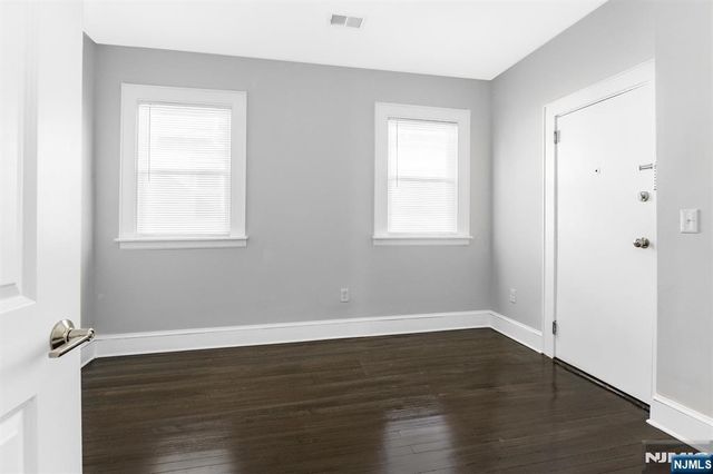25 Waldo Avenue, Bloomfield, NJ 07003