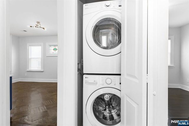 25 Waldo Avenue, Bloomfield, NJ 07003