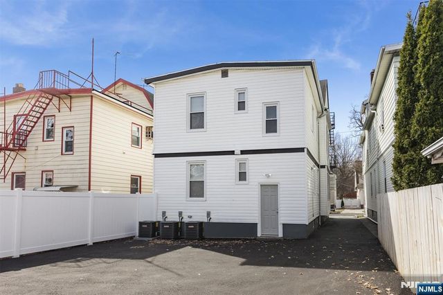 25 Waldo Avenue, Bloomfield, NJ 07003