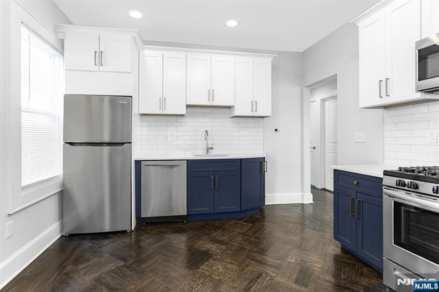 25 Waldo Avenue, Bloomfield, NJ 07003