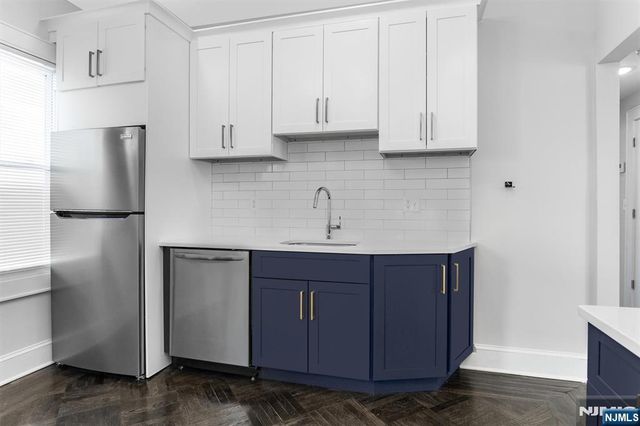 25 Waldo Avenue, Bloomfield, NJ 07003