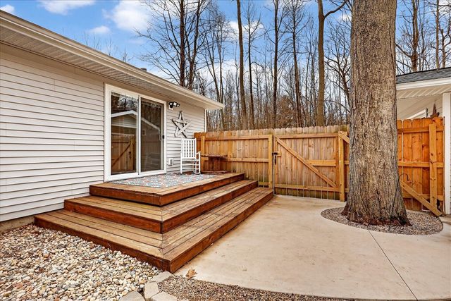 6633 Birch Shore Drive, Lakeview, MI 48850