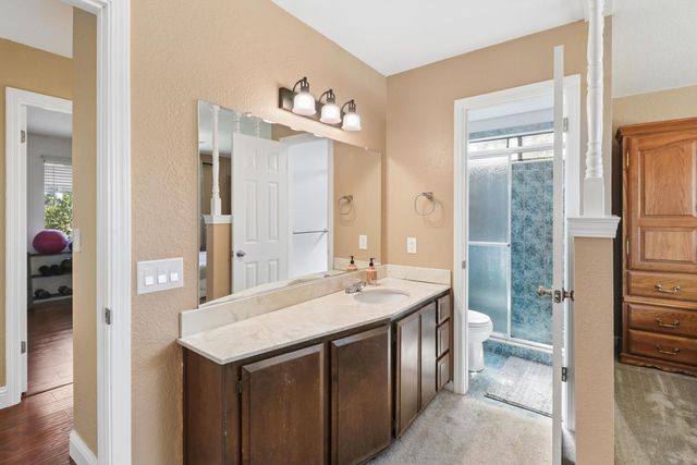 8951 Lansdowne Ct, Elk Grove, CA 95624