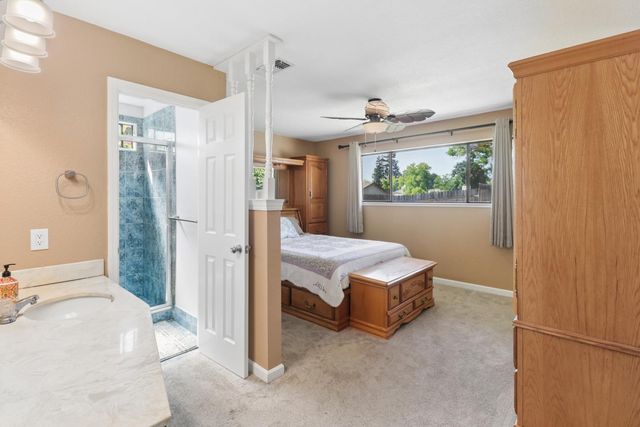 8951 Lansdowne Ct, Elk Grove, CA 95624