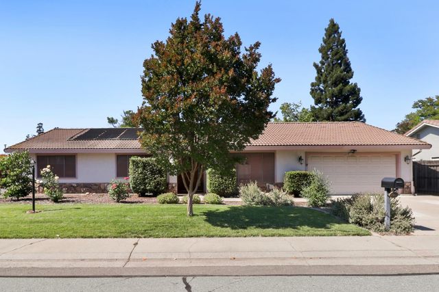 8951 Lansdowne Ct, Elk Grove, CA 95624