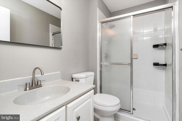 U7 AVON DR, East Windsor, NJ 08520