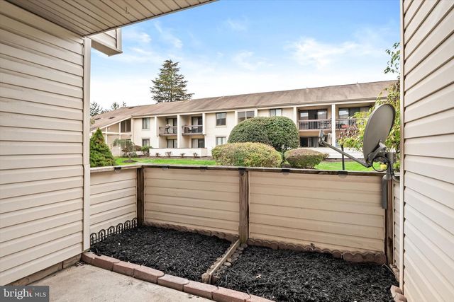 U7 AVON DR, East Windsor, NJ 08520