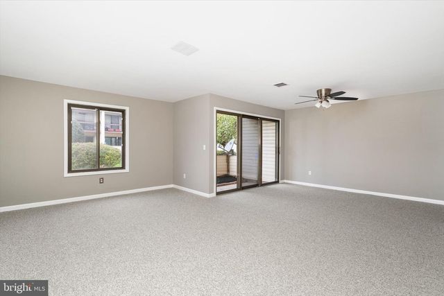 U7 AVON DR, East Windsor, NJ 08520