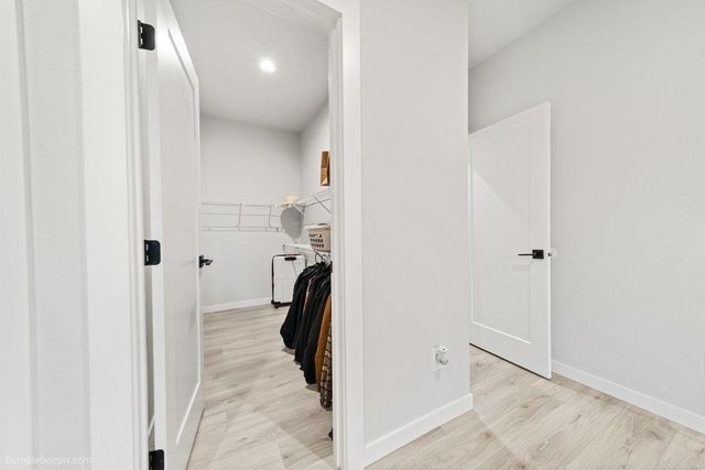 13521 W 12th Ave, Airway Heights, WA 99001