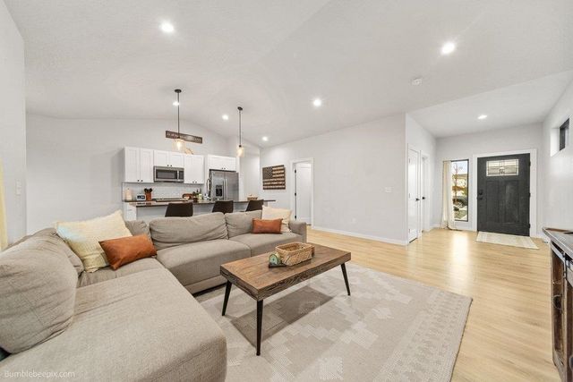 13521 W 12th Ave, Airway Heights, WA 99001