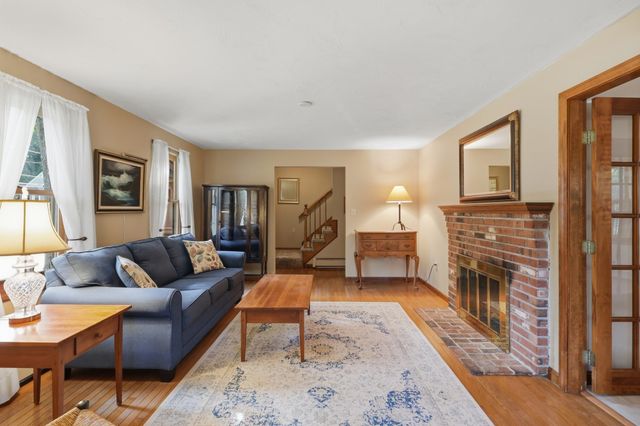 63 Jamestown Road, Leominster, MA 01453